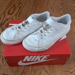 Nike Court Legacy Shoes, Girls